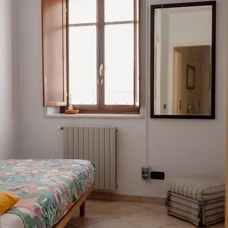 Apartment La Casa Nel Cortiletto Alba (Piedmont)