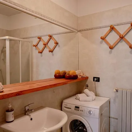 Apartment La Casa Nel Cortiletto Alba (Piedmont)