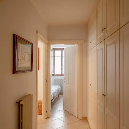 La Casa Nel Cortiletto Alba (Piedmont)